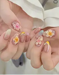 Jr.120分持ち込みデザイン💕新規ソフトジェルオフ無料🌟(痛いネイル、複雑アート🆖)時間内パーツつけ放題💅🏻