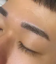 【メンズアイブロウワックス+眉カット】 眉周りと長さを整えて美眉に🫧💫