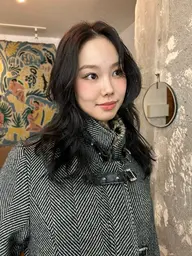 ✂️ ロングレイヤーカットモデル ¥0（3cm以上カット）/柔らかい質感と抜け感のあるロングレイヤー◎