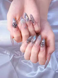 ミニモ学割【チップ長さだし持ち込みデザイン】150分アートやり放題💅パーツシールつけ放題
