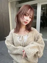 ふわっと動きのあるレイヤーカット