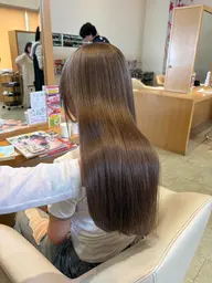 【50%OFF‼️】ブリーチカラー✨️ (リタッチor全頭＋ワンカラー)➕Aujua トリートメント💇🏻‍♀️