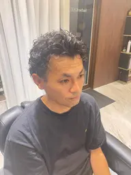 カット+パーマ※10月からパーマ液が高騰しておりますので薬代として¥2200いただきます