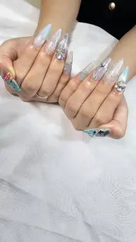 オフ無し限定！定額ネイル+長さだし（KOKOISTチップ）夏のギラギラ