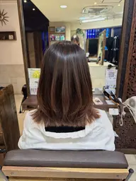 カット(ロングからミディアムにスタイルチェンジされる方が対象になります！)⚠️3cm以上切れる方のみ