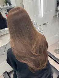 ツヤツヤになる縮毛矯正✨️
