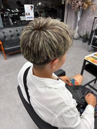 男性、女性のハイライトのモデルさんを募集してます🙇　どしどしご連絡下さい！