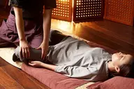 【90分】ミックスコース!タイ古式整体ストレッチとアロマオイルのミックスで疲れた体を癒します!