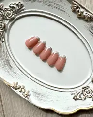 【何度でも同価格✨】ガラスフレンチ💎先端キラキラの宝石ネイル(オフ・ケア込) 💅技術向上キャンペーン中