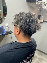 極道パーマカット✂️，ギャングツイストスパイラル､ヤリラフィー🤪🤣ツイストパーマ