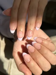【練習モデル】オフ有フレンチネイル
