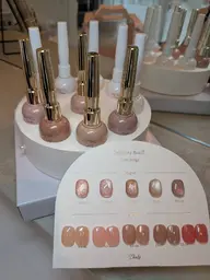 韓国ネイル🎀Elody ニューカラー使用✨️マグネットネイルオフなし