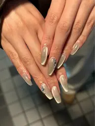 🎶マグネットorフラッシュワンカラーネイル💙オフなしの方限定／新宿駅／パラジェル／フィルイン