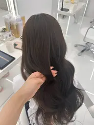 【🌈6/9限定🌈】❣️先着1名❣️🎀全体カット➕艶カラー➕髪質改善艶髪2ステップトリートメント🎀