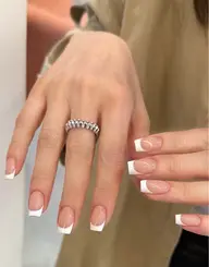 ご新規ジェルオフ無料🌸 ベース色付フレンチ