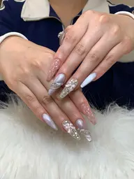 🎀チップ長さ出し10本・アートやり&パーツ付け放題