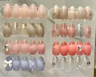 【定額ネイル】両手合わせてラメ・パーツ等、アートが4本以上のコース💅お好きなカラーに変更OK👌♡(オフなし限定)