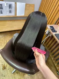 【インスタで話題🌈】ハーツ縮毛矯正➕カット🩷