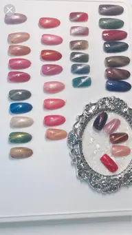 人気のマグネット新入荷🦋100色以上❗️マグネットワンカラー+2本ちょいアート付き💓オフ込み🌈甘皮処理+ドライケア
