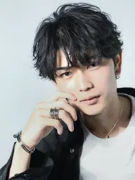 【メンズ限定🔥】メンズ眉毛ワックス(間引き込み)+鼻毛ワックス※眉毛メイクをされる方は眉毛のメイクレクチャー付き