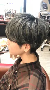 カット+カラー⚡️カラーをするだけでいつもの髪型がより良く見えます✨イルミナカラー+1000円✨