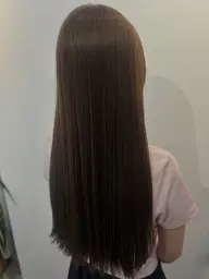 【学割:夏休みの学生必見👀】黒染め落とし（カラー）＋トリートメント