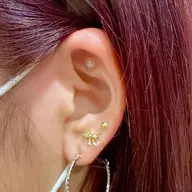 【初回限定】キラキラ耳つぼジュエリー💎✨️(お試しコース両耳3粒まで)学生の方は-¥𝟓𝟓𝟎𝐎𝐅𝐅