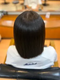 【全員】学生レディースカット➕1stepトリートメント