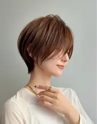 [人気𝐍𝐨.𝟐🥈]ショートカット➕透明感カラー➕トリートメント🐩