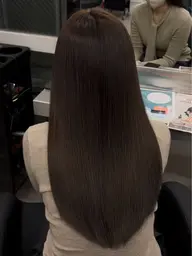 《期間限定✨️》似合わせロングカット✂️➕保湿トリートメント🫧・・・毛先のダメージが気になる方👀