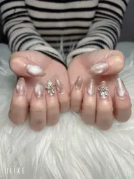 マグネット🧲フレンチ💞ラメグラデーション🌸 カラーグラデーションorブラッシュ4500円(研修中)