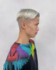 ⚪️ホワイトカラー⚪️メンズカット&ダブルブリーチ&トリートメント ダメージケアなど全て含まれた価格になっております💥