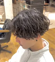 【人気No. 1】メンズカット+《ツイスパ/波巻きパーマ/シャドウパーマ》+トリートメント