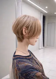 シャンプー+ブロー高級トリートメント付き