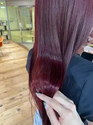 ツヤ感マシマシ✨✨✨ボルドー、赤系のカラー🍎🍒🥊➕カット➕TOKIO3stepトリートメント🦄💫🫧