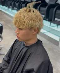 【✨平日限定✨】骨格矯正カット+ブリーチ履歴パーマ