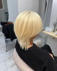 《当日限定クーポン》カット+ハイトーンカラー+補修トリートメント🏄🏼♀️