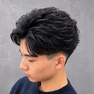 🔥5月限定価格🔥海外風の色気ヘア♥️✨カット+フェザーパーマ🐺♥️