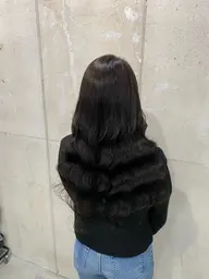 【最強ヘアケア】艶カラー+Pim濃密ヘアエステ+カット+ホームケア用シャンプートリートメント付¥17,600