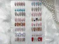 【ジェルオフ無料】💗可愛いキラキラ定額ネイル💅★色味の変更やパーツの配置替えももちろんOK！