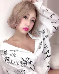《透明感》ブリーチ+カラー+カット