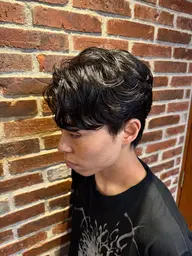 ヘアカット&ヘアセット センターパート ツーブロショート ベリーショート