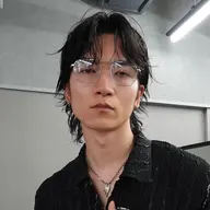 🎱 『透明感のある黒へ』カット➕落ちる黒染め➕トリートメント