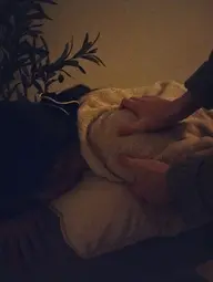 【とろける気持ちよさ/首肩こり緩和】横向き肩甲骨はがし×温or冷ネックハンド×アロマヘッドスパ★90分