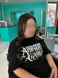 シャンプーブロー＆コテ巻きアイロンスタイリング付✨️