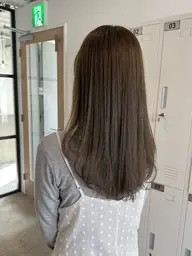 《ダメージ知らずで透明感》イルミナカラー