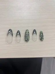 デザインネイル