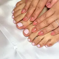 【ハンド&フット】両方一気にキレイ、セットコース! ワンカラー、ラメ、カラグラから選べます。