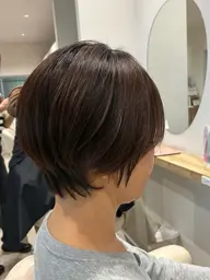 レイヤーショートカット＋カラー（インスタフォローで¥660オフ）
