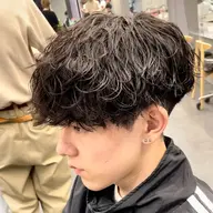 当店スタイリストカット✂️➕シャドウパーマ🥷➕Aujua 3stepトリートメント✨